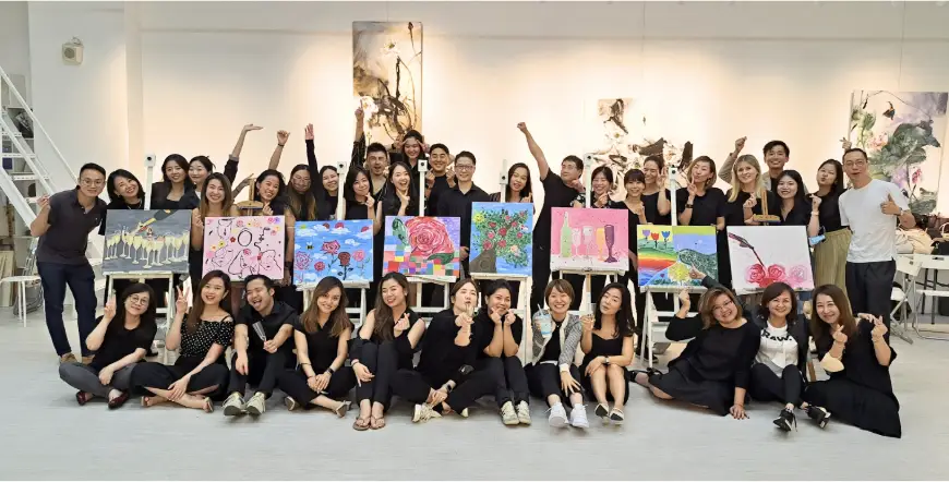 group acrylic painting national day team bonding art jamming Visual Arts Centre