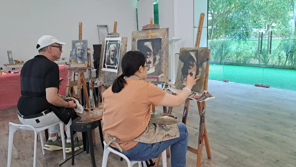 Private Art Classes in Singapore by visualartscentre, private art lessons singapore, best private art course singapore, one to one art classes in singapore, portfolio preparation one to one art class