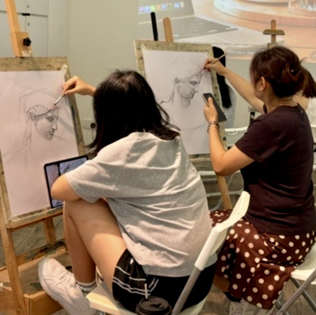 Best Professional One to One Private Drawing & Sketching Art Course by Visual Arts Centre Singapore for Teens, Adults