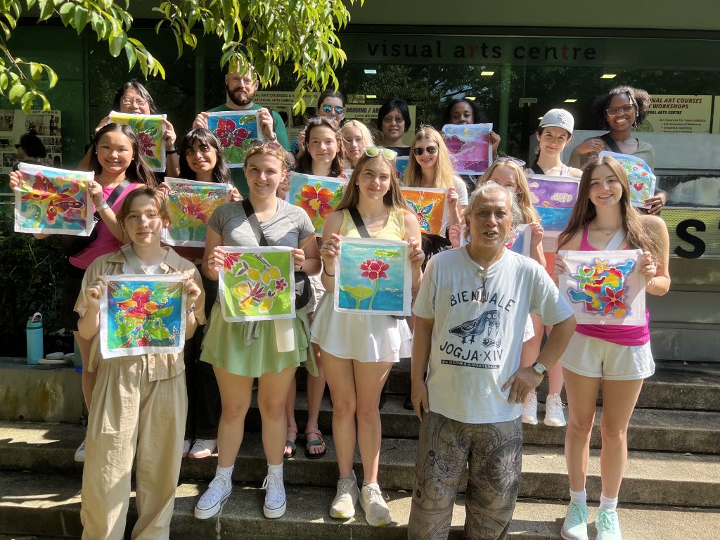 Batik painting mural painting team bonding art jamming with oversea students at Visual Arts Centre