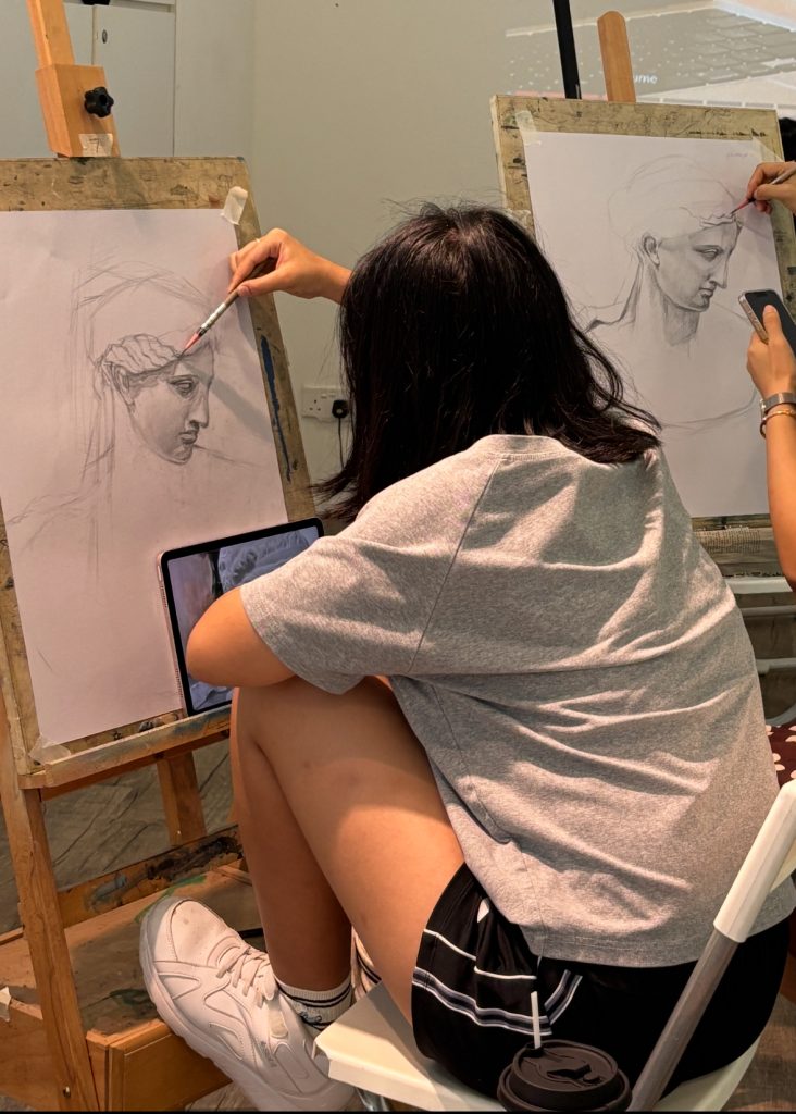Drawing & sketching art course Visual Arts Centre 专业素描绘画课程 儿童青少年成人