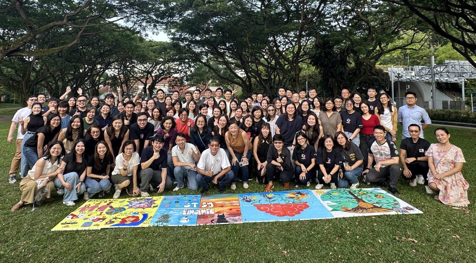 Acrylic Mural Painting Art Jamming by Visual Arts Centre Best in Singapore Team Bonding Corporate Day Out Best Professional Team
