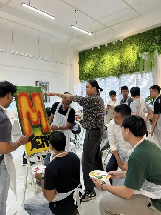 Graffiti-Spray-Art-Jamming-Team-bonding-UTAC (2)