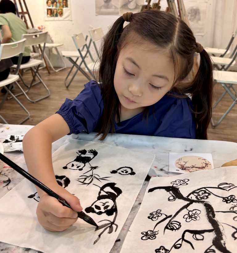 Professional Chinese Calligraphy and Ink Painting Course for kid专业水墨画和书法课程 Visual Arts Centre