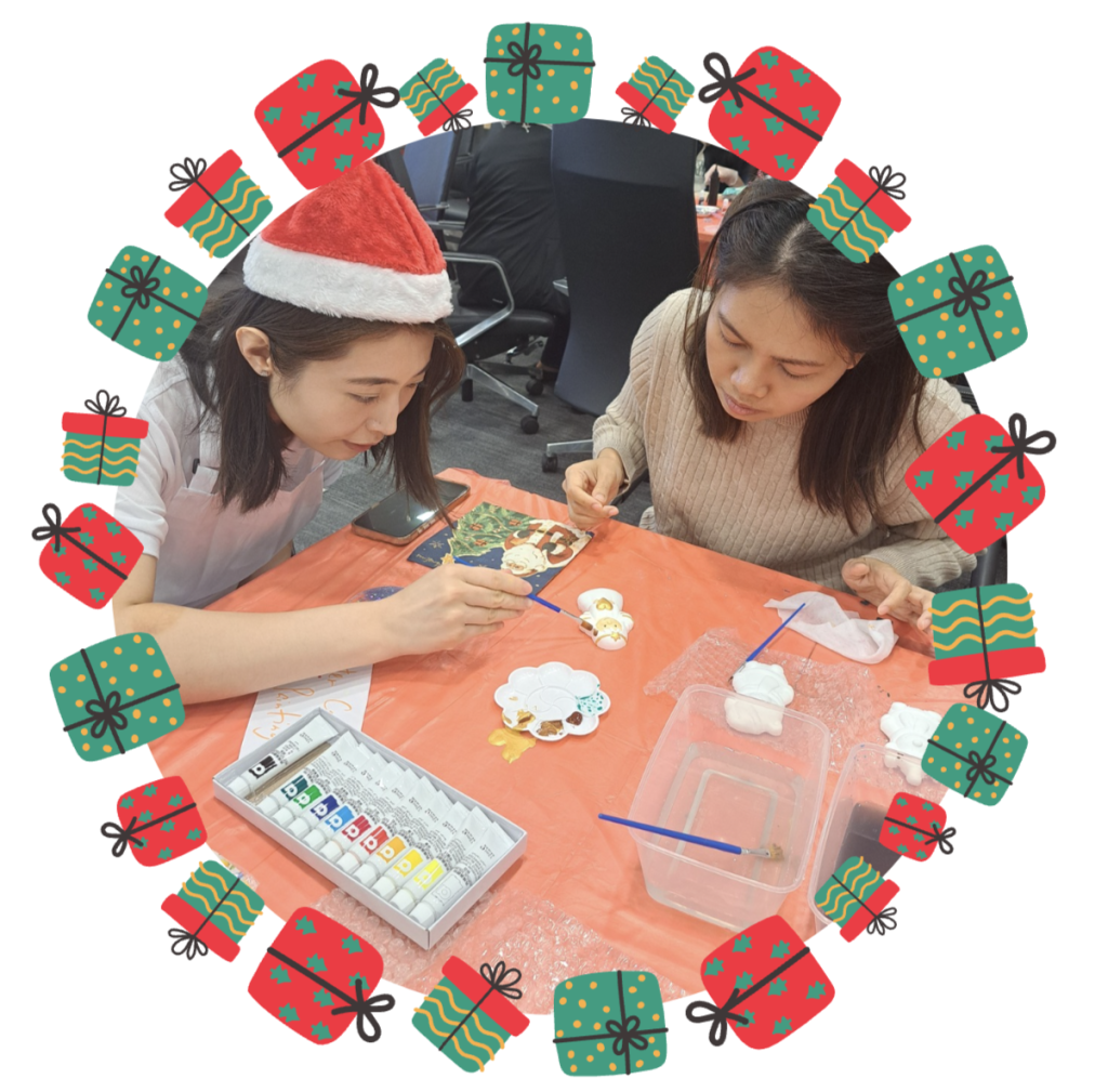 Christmas team bonding art jamming plaster cast sculpture painting with Visual Arts Centre