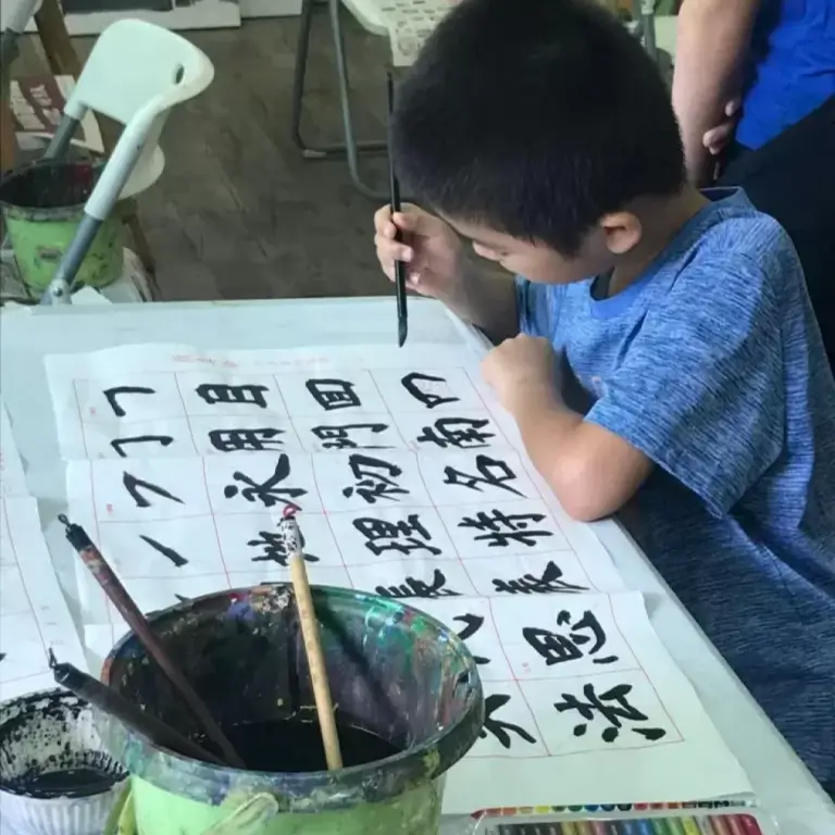 Visual Arts Centre Creative Kids Art Immersion Course