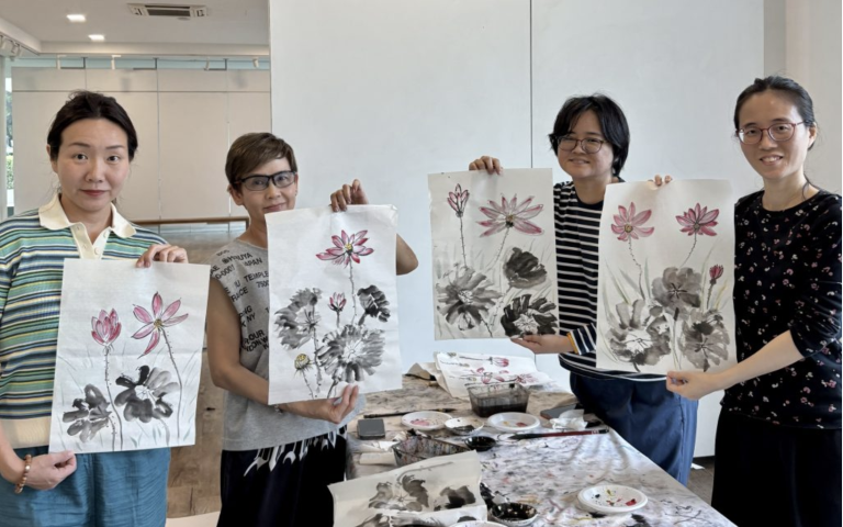 Chinese ink calligraphy in SIngapore @ Visual Arts Centre! Come today and pick up this new hobby