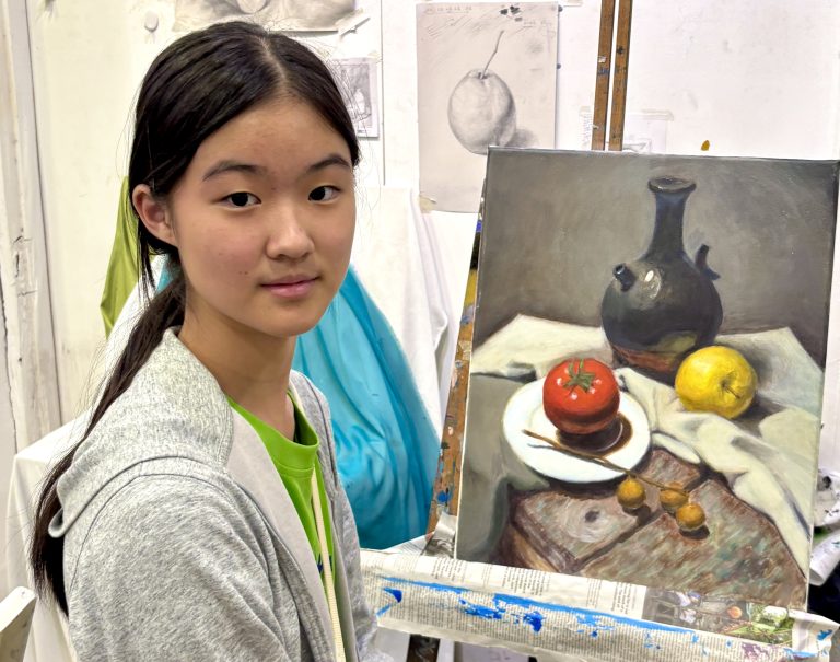 visual arts centre holiday art course kid acrylic painting