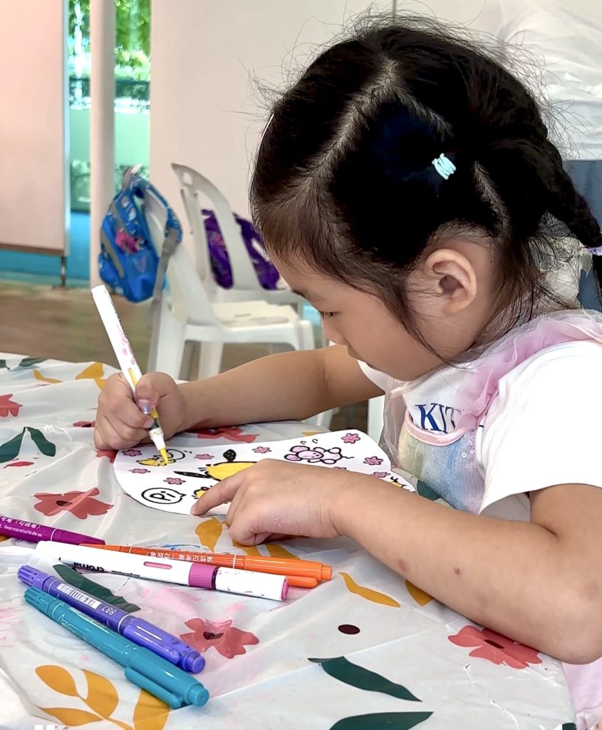 5-7 Years old children kids art class in singapore