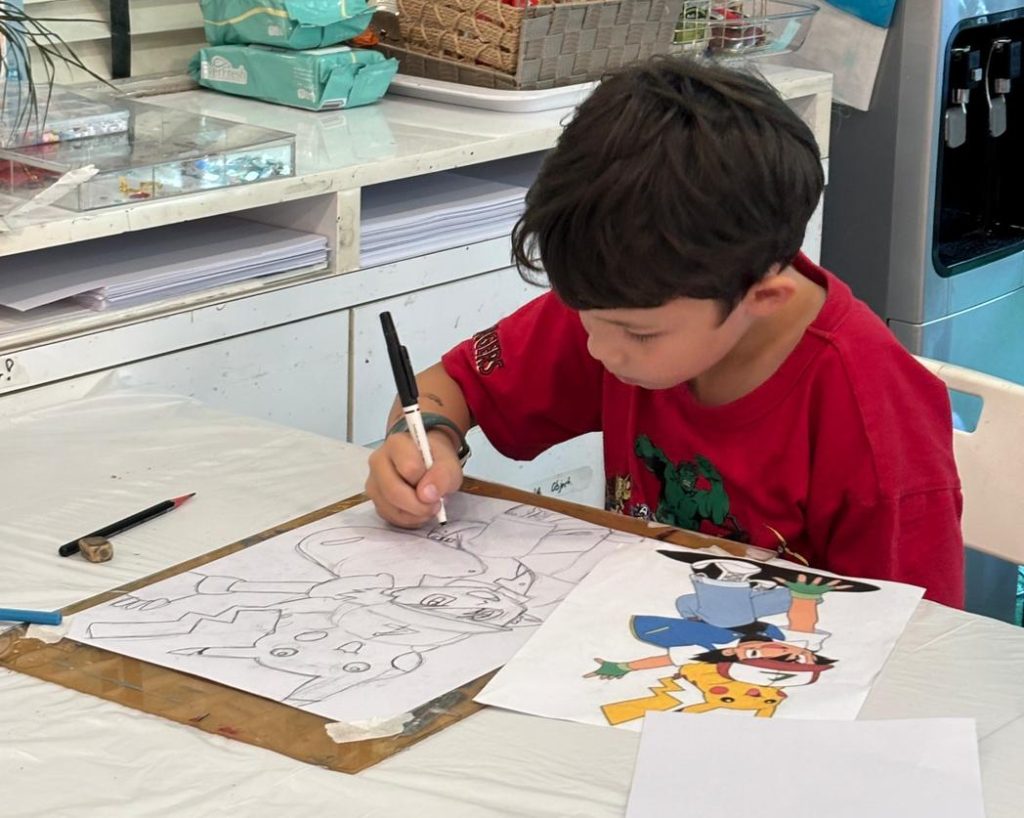 Kids- Drawing and sketching art course art class in Singapore Visual Arts Centre