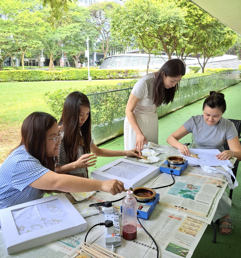 batik painting art workshop experience in Visual Arts Centre