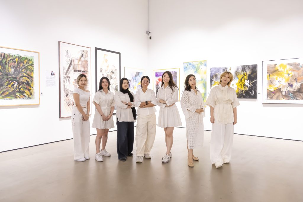 Visual Arts Centre professional team of event planning, art exhibition curation service