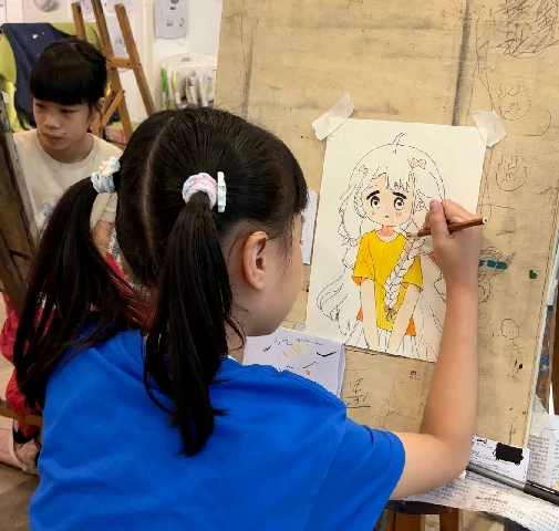 Kids- Drawing and sketching art course art class in Singapore Visual Arts Centre