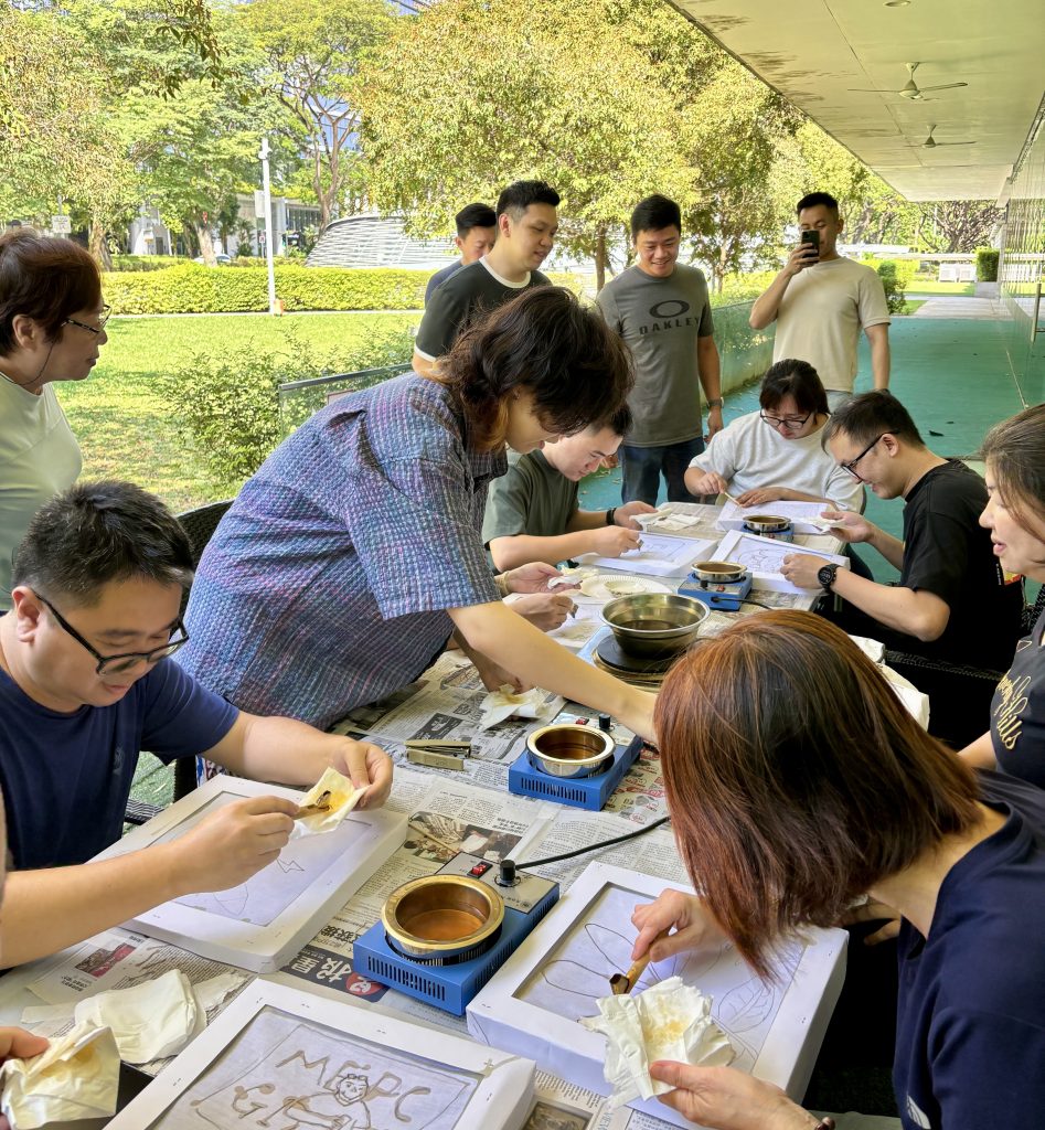 batik painting art workshop art activities art jamming team bonding Visual Arts Centre Singapore