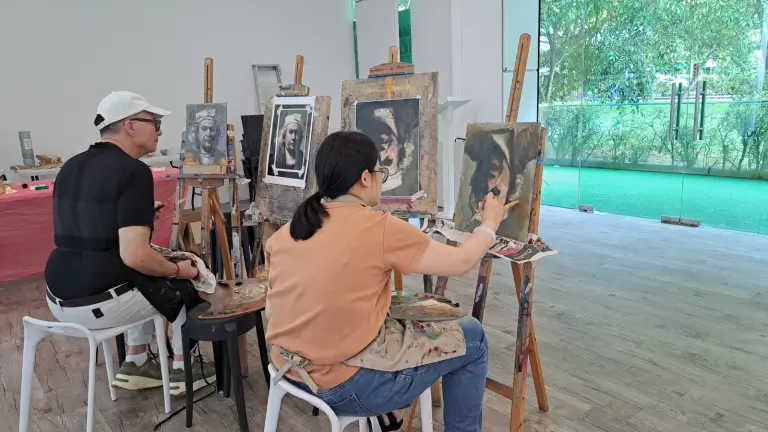 Private Art Classes in Singapore by visualartscentre, private art lessons singapore, best private art course singapore, one to one art classes in singapore, portfolio preparation one to one art class