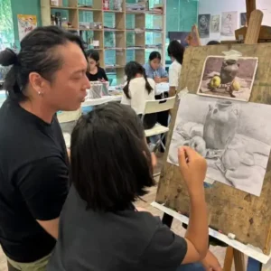 Children learning professional drawing and sketching at Visual Arts Centre Singapore