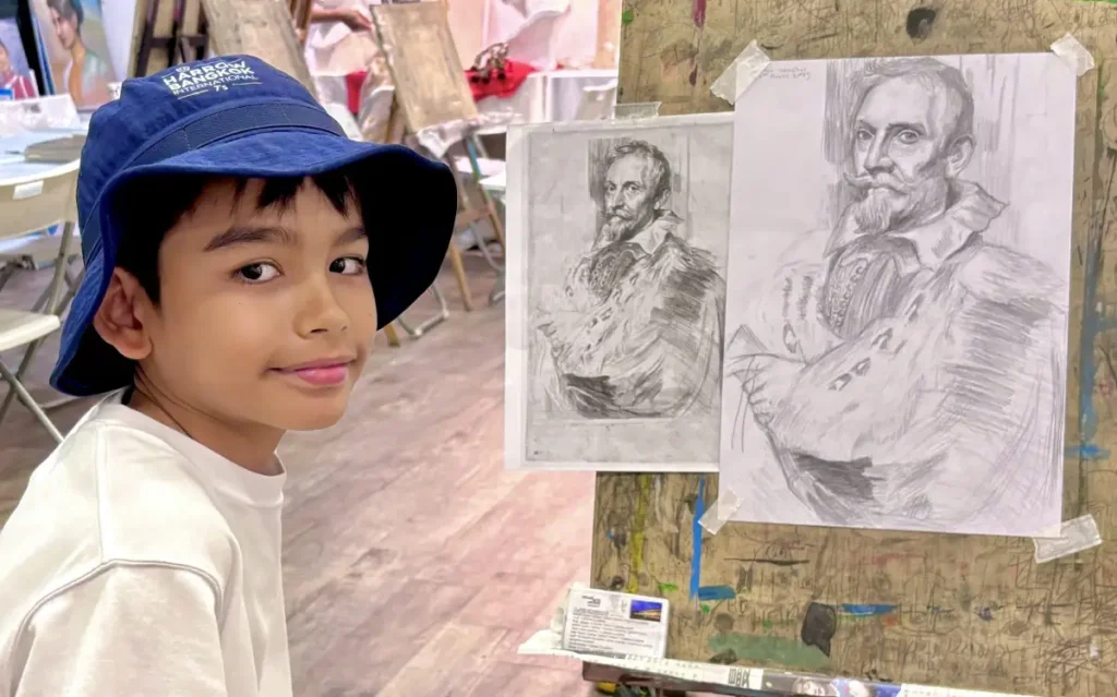 best childreBest children kids art class in Singapore learn drawing and sketching and painting mediumsn kids art class in singapore