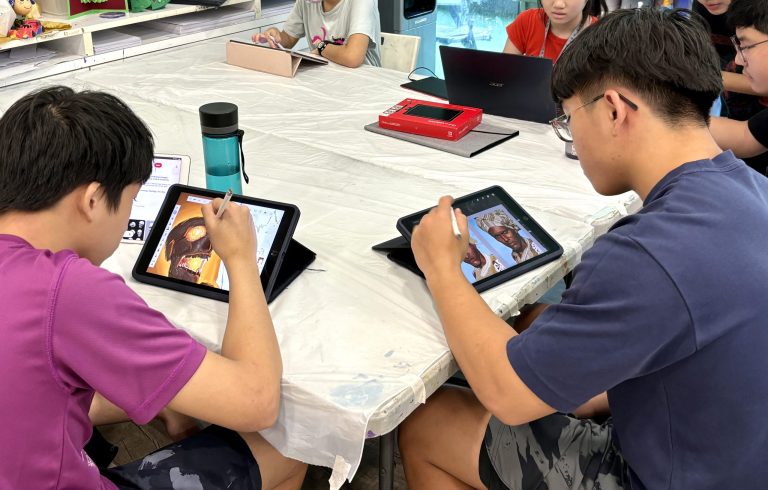 Teens Digital Drawing & Painting Best Digital Art Class in Singapore by Visual Arts Centre Singapore