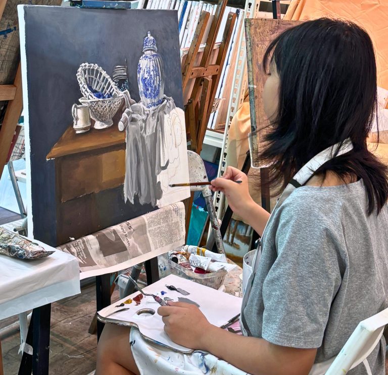 Best EAE Oil Painting Art Course in Singapore by Visual Arts Centre for Teens Portfolio Prep