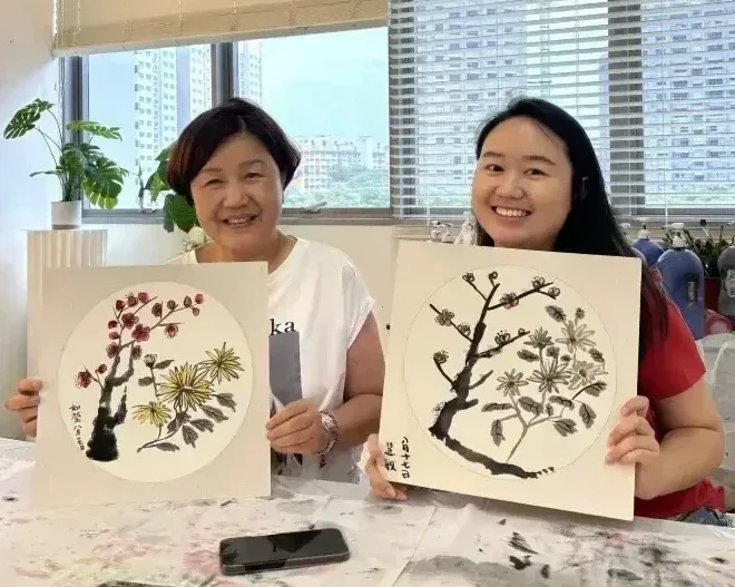 Chinese Ink Painting Art Course in Singapore by Visual Arts Centre Best in Singapore Adult Art Course Senior Art Course