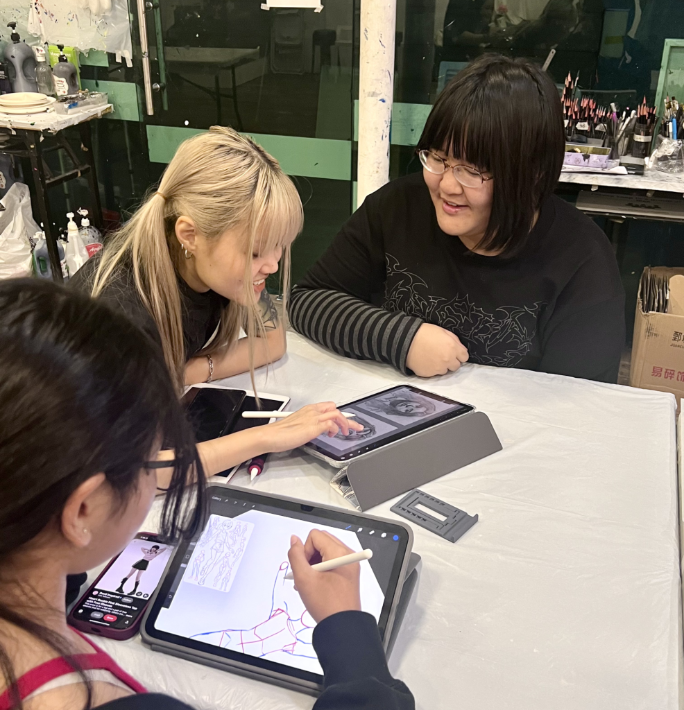 Best Professional Digital Drawing & Painting in Singapore by Visual Arts Centre Suitable for All Ages Beginner Friendly 新加坡最佳专业漫画绘画课程
