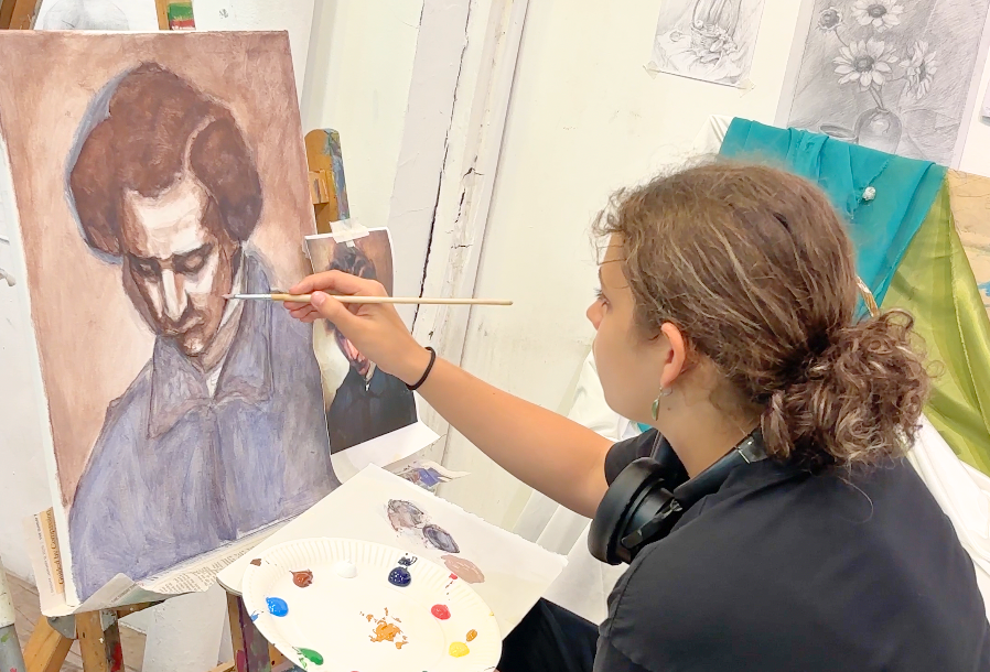 Best Professional Acrylic Painting Art Course for Teens in Singapore by Visual Arts Centre