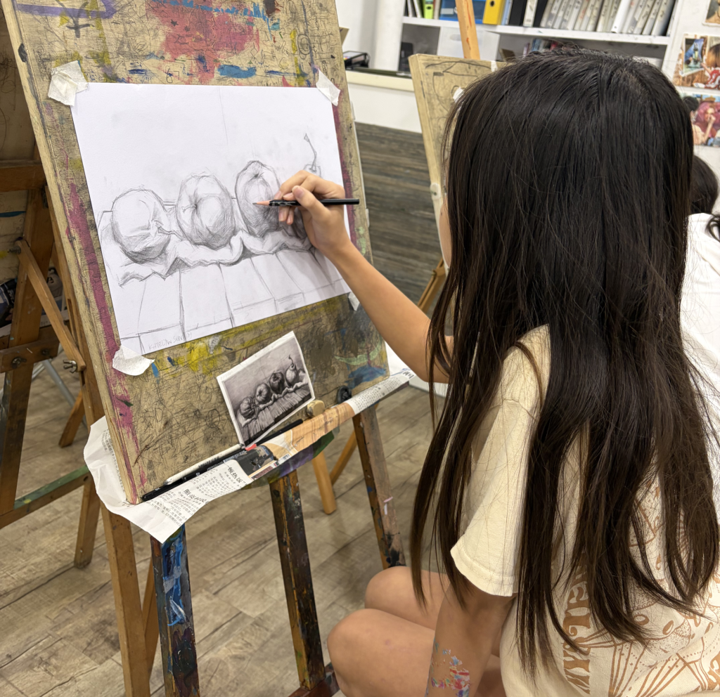 Best Professional Drawing & Sketching Art Course for Kids & Children in Singapore by Visual Arts Centre EAE DSA Secondary SOTA Lasalle NAFA