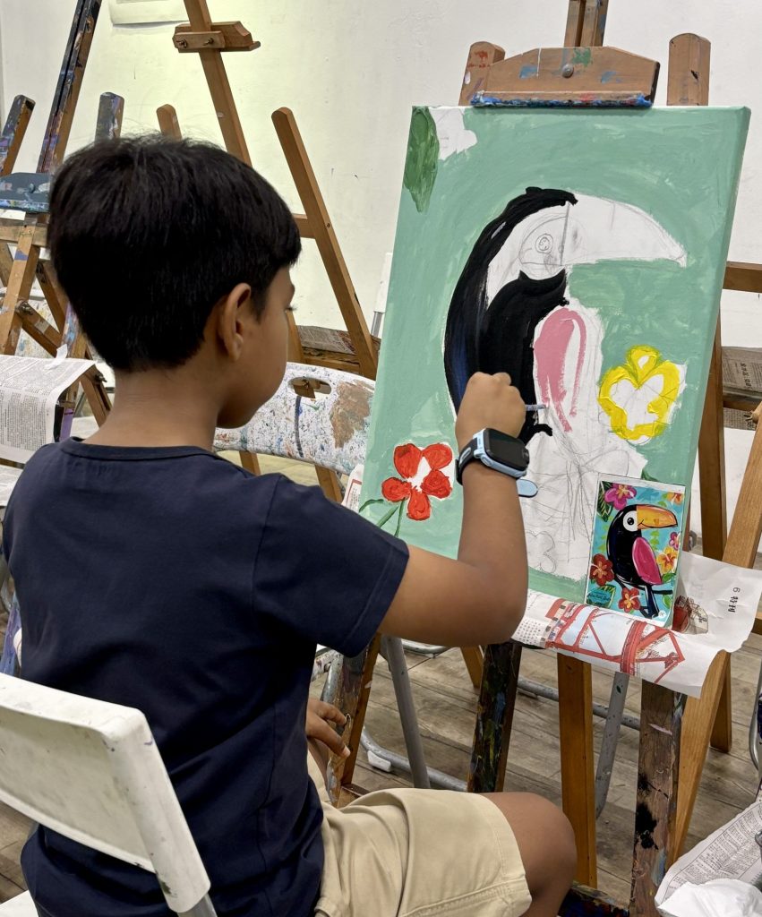 Best 3 Medium Art Immersion Kids 7-9 Years Old Course Professional Acrylic Painting Art Course by Visual Arts Centre Singapore