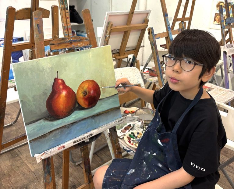 Best Kids/Children/Preteen Professional Acrylic Painting Art Course in Singapore by Visual Arts Centre Professional 3 Medium 3 Immersion Art Course