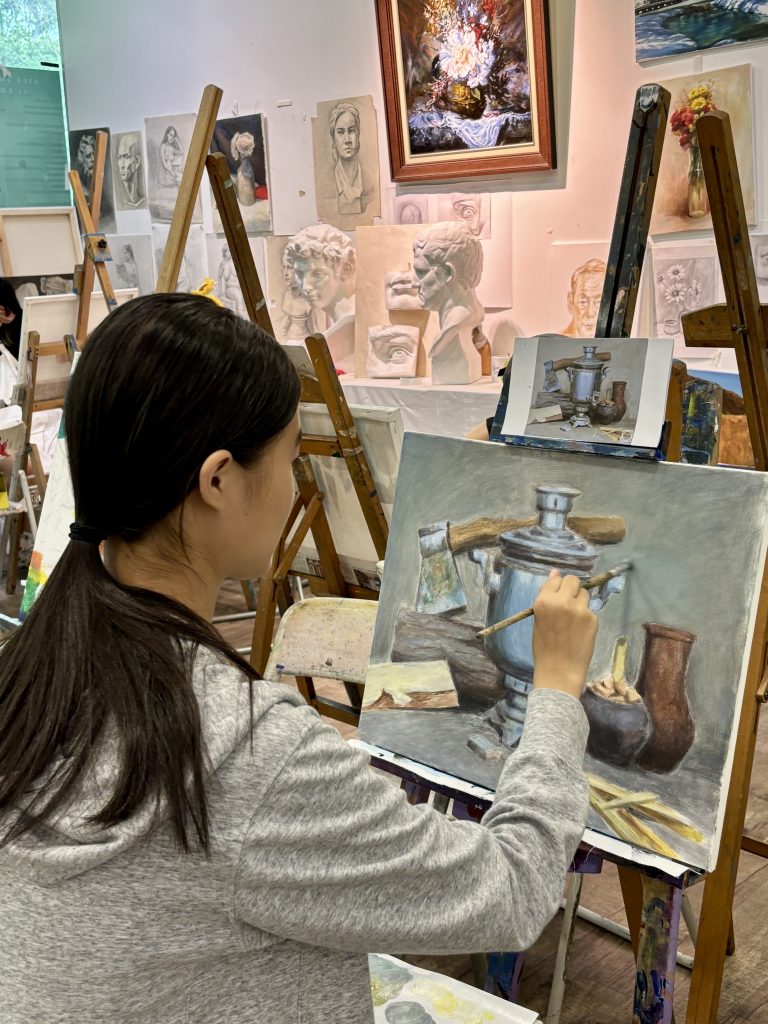 Best Professional Teens Acrylic Painting Art Course in Singapore by Visual Arts Centre