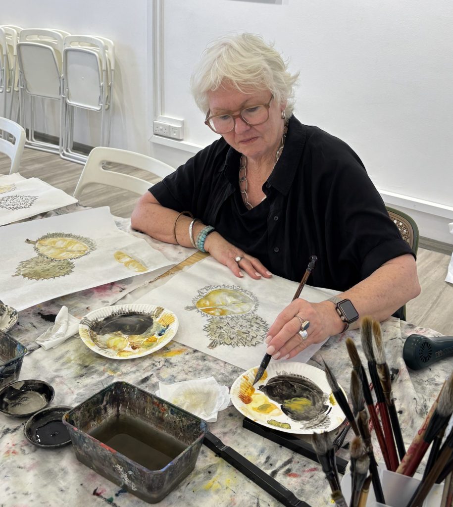 private one-to-one 1-to-1 senior art class, art course Drawing and Sketching Visual Arts Centre.jpg