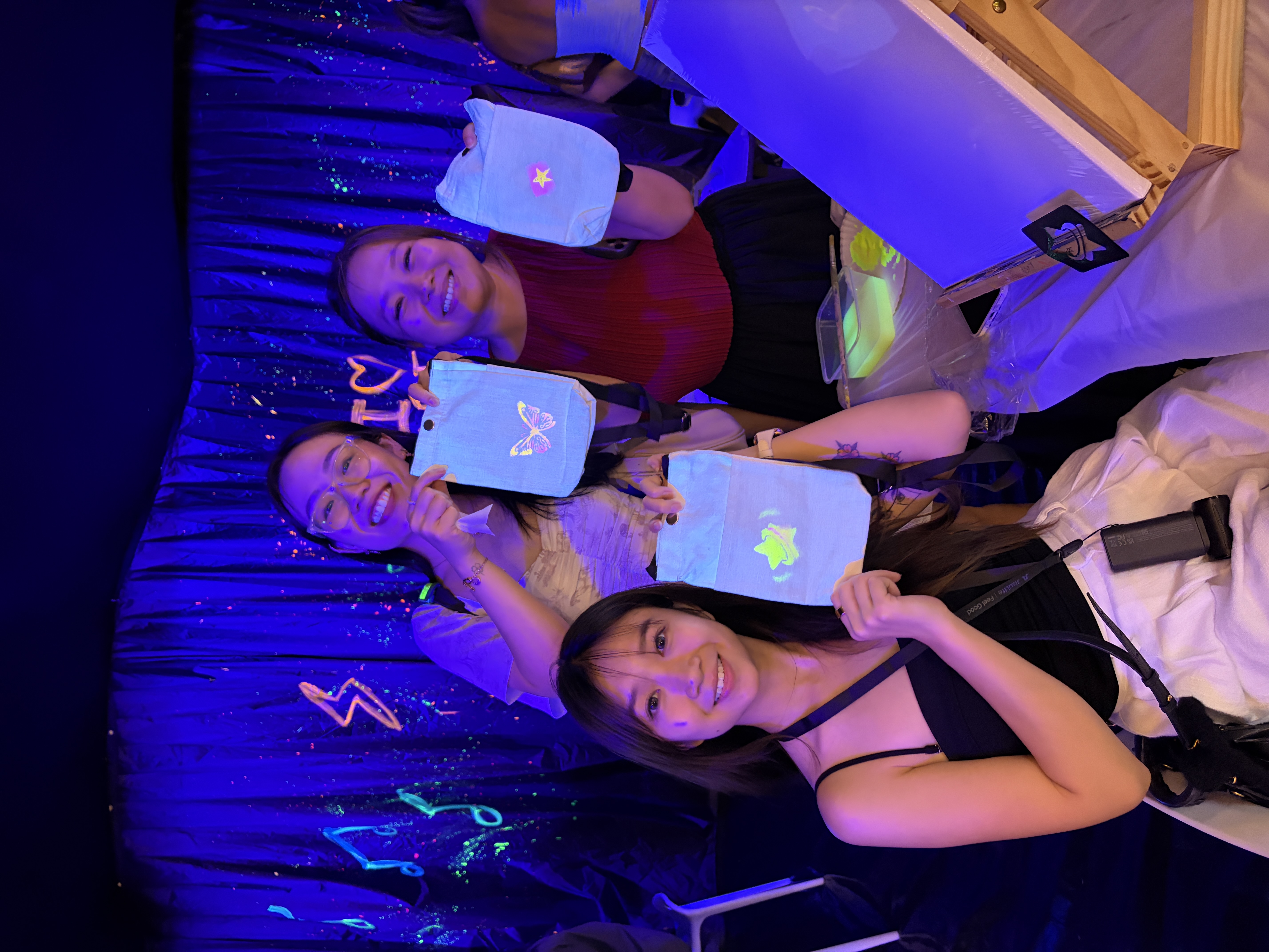 Neon Glow Art Jamming Party